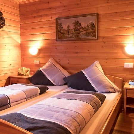 Ferienhaus Nr 7, Typ B, Feriendorf Jaegerpark, Bayerischer Wald ヴィヒタッハ エクステリア 写真